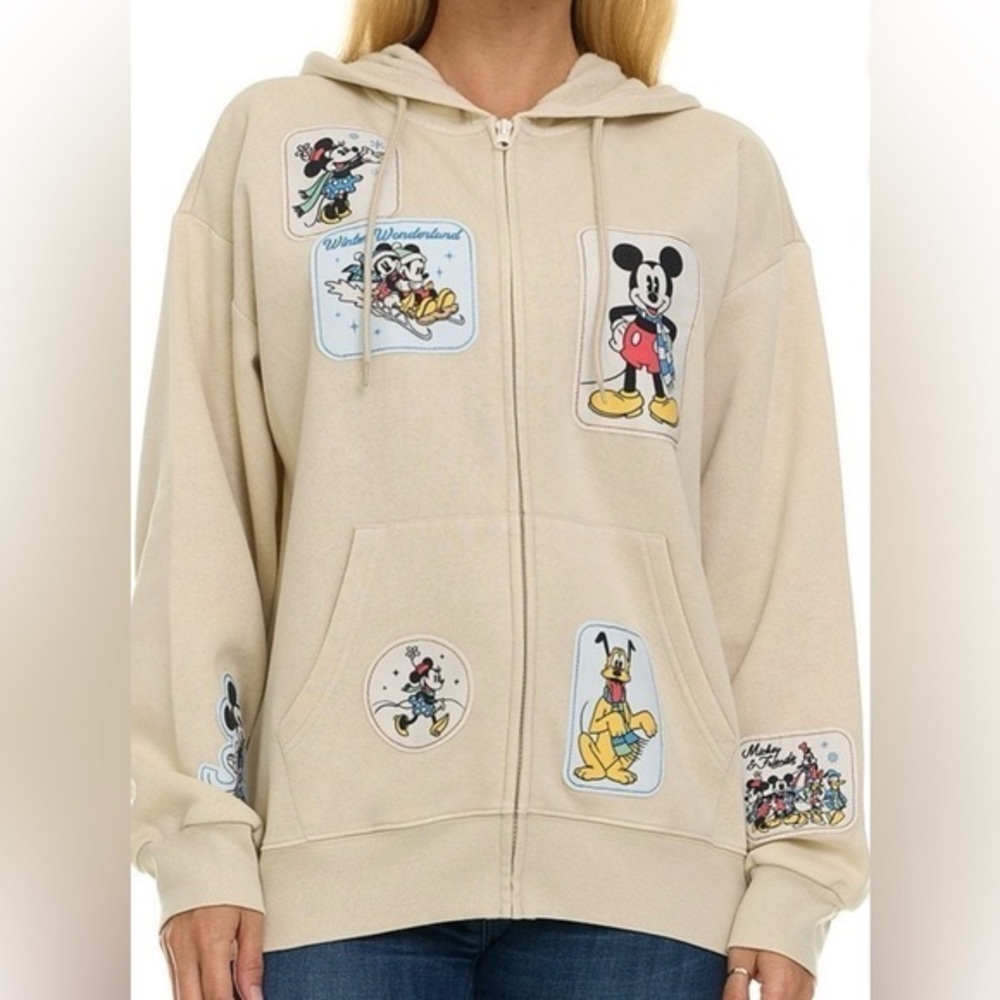 Disney Mickey Friends Winter Wonderland Zip Hoodie Women Size Large Minnie NWT